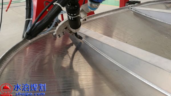 三星加強(qiáng)筋焊接機(jī)器人視頻_104244162